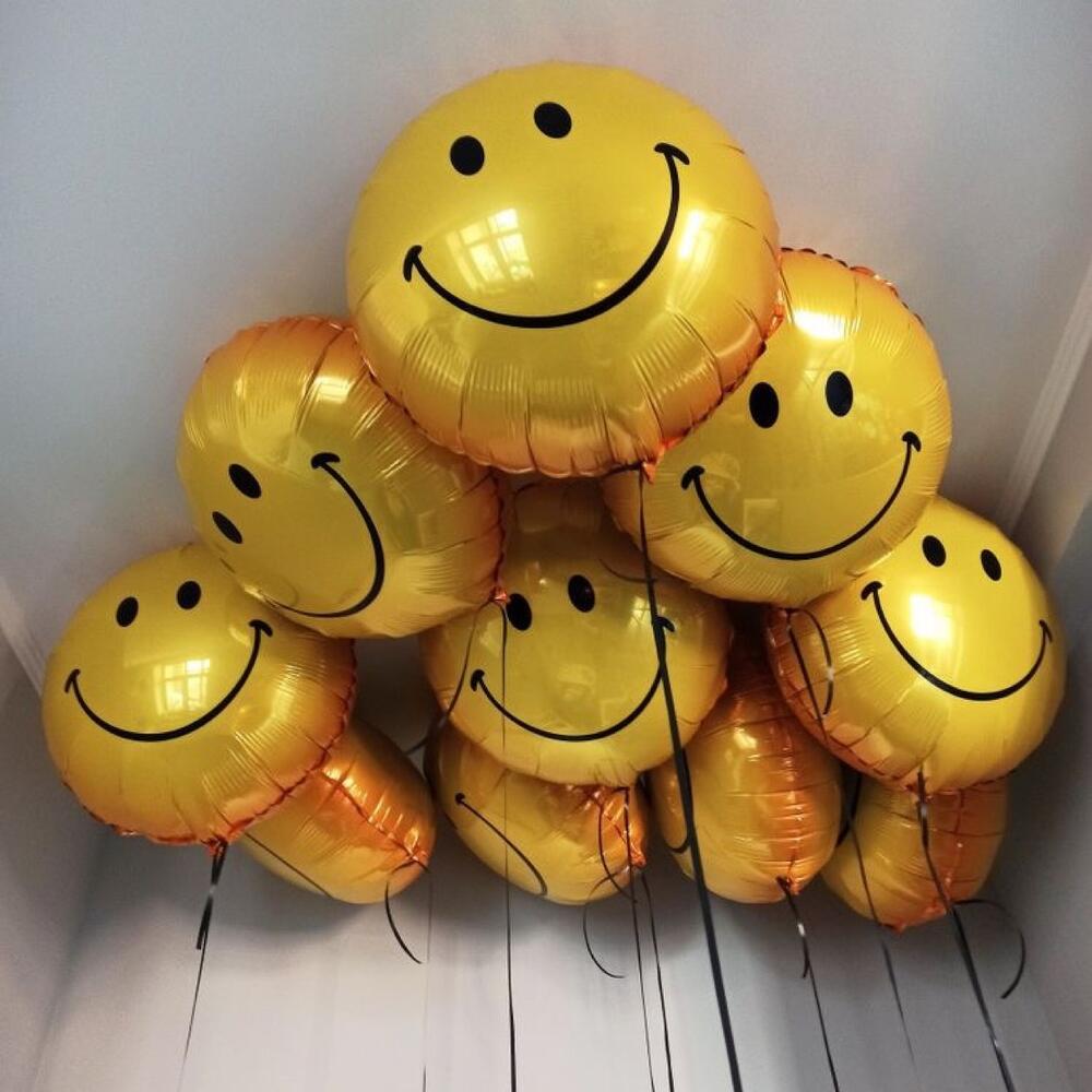 Bouquet of 10 Helium Foil Smiley Balloons