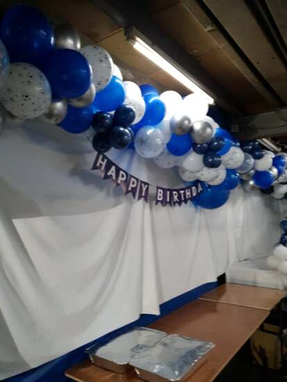 Balloons Garland with Table Arch