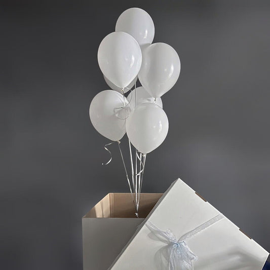 White Surprise Balloon Gift Box – 7 Latex Balloons