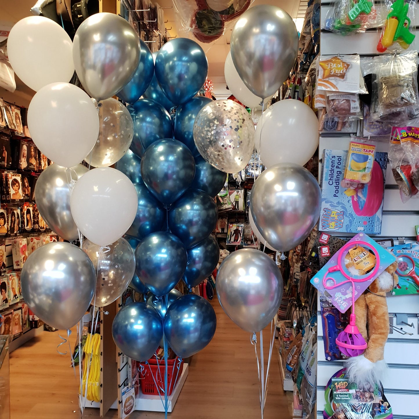 Metallic Chrome Latex Balloons with Confetti