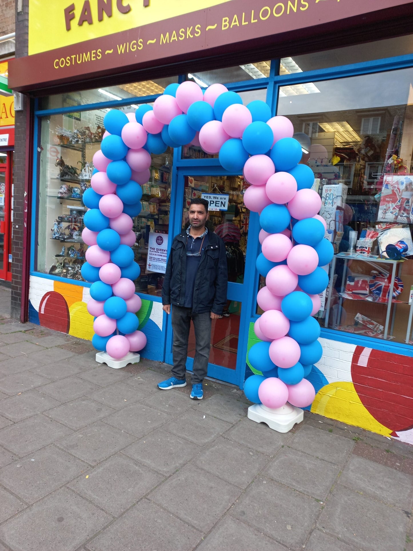 Latex Birthday Balloons Arch