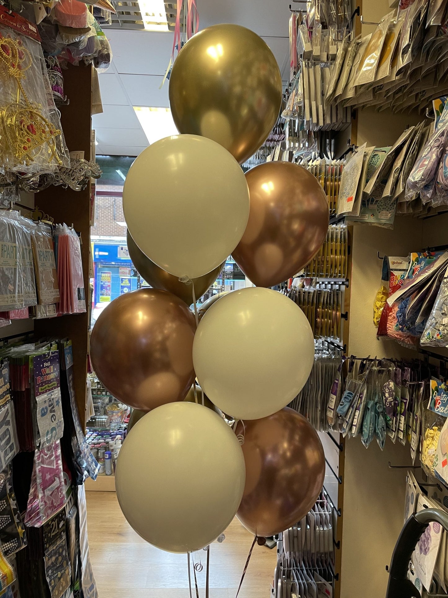 Metallic Gold Copper White Latex Balloons Bouquet