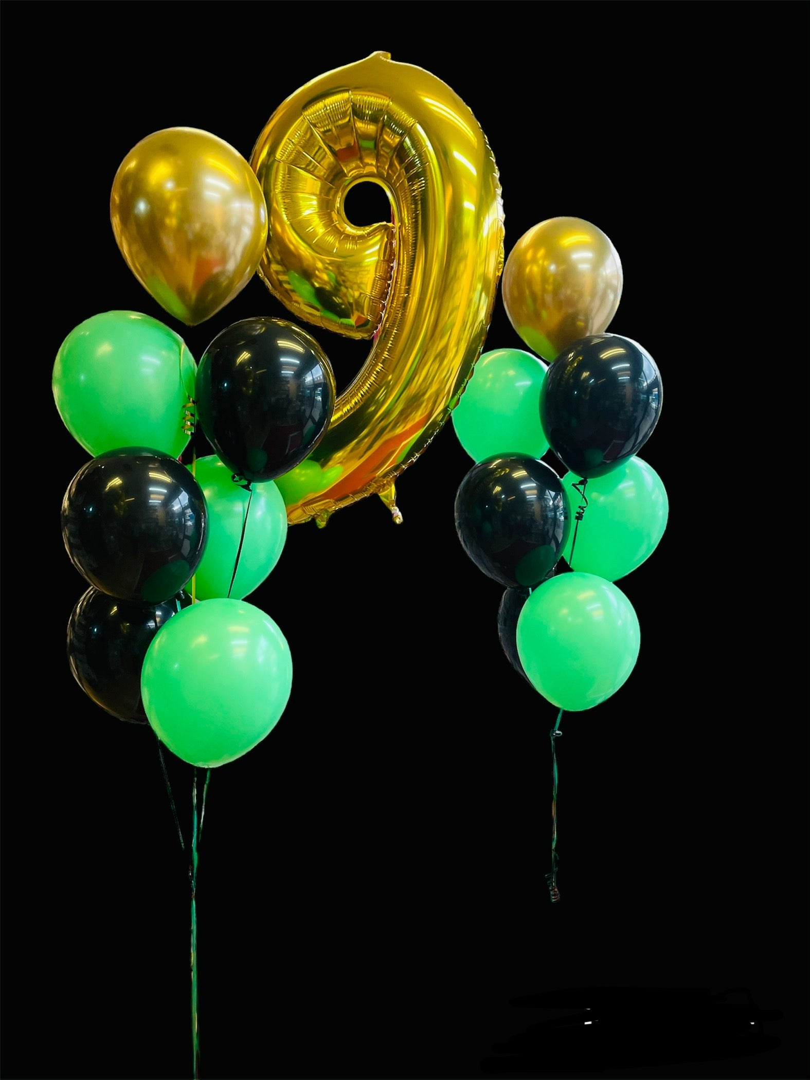 Gold Foil Number with Latex Balloons Bouquet – Balloons Shop London