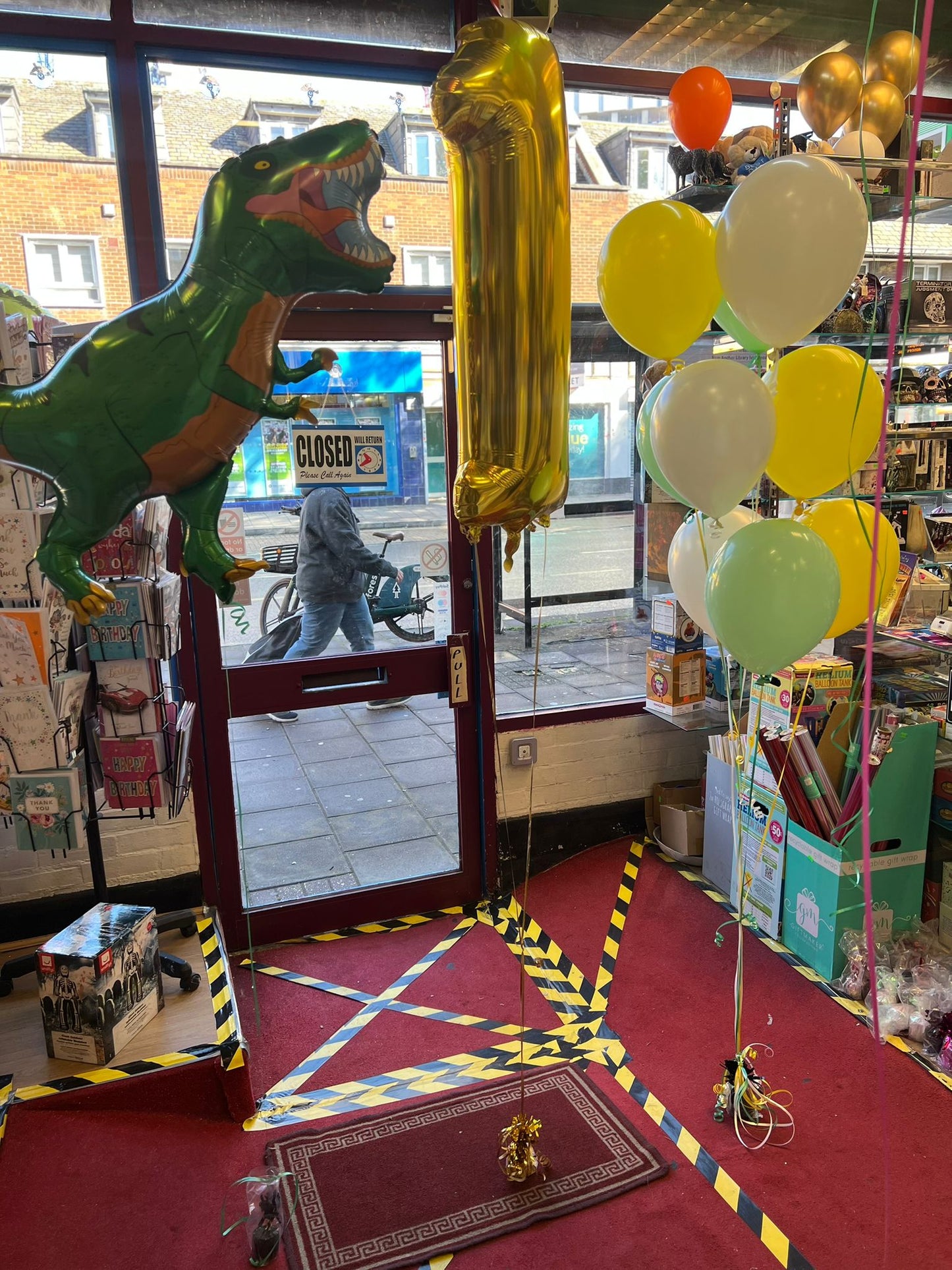 Set of Number 1 Foil , Dinasour Foil and Latex Balloons Bouquet