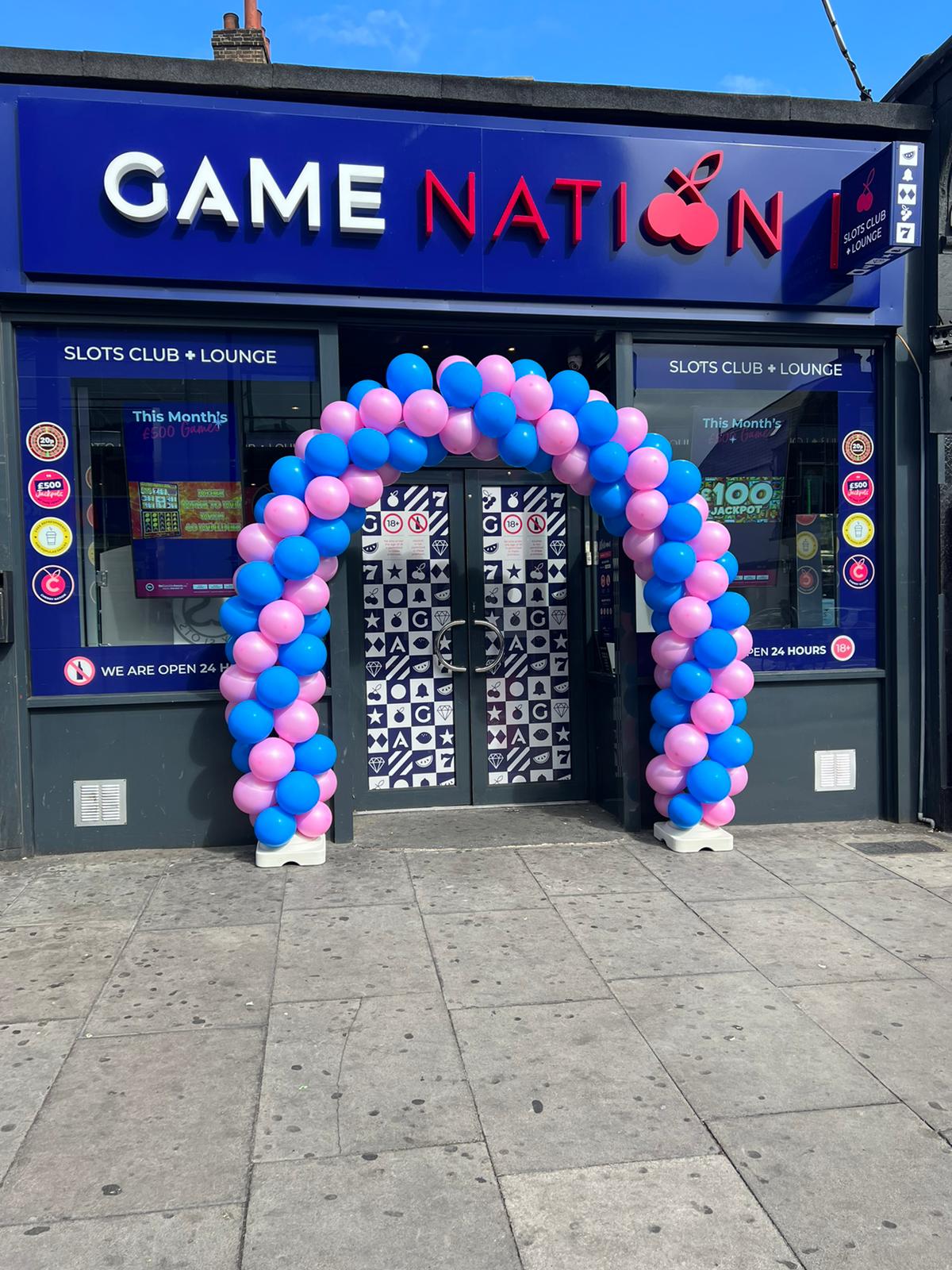 Balloons Arch Delivery including in London